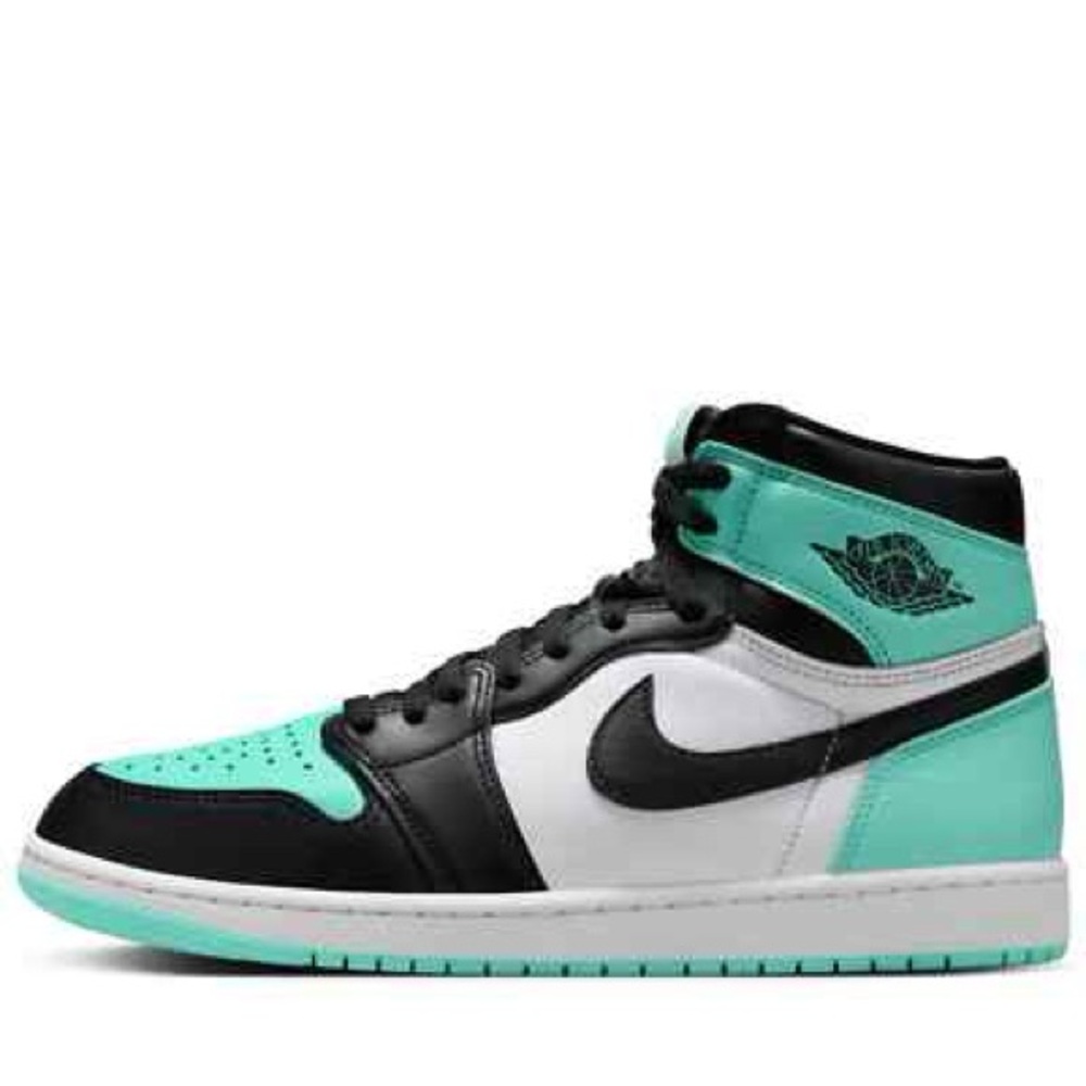 Air Jordan 1 Retro High OG 'Green Glow' (2024) deadstock. No box